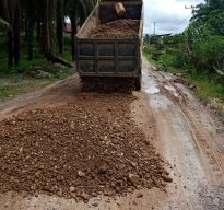 Warga lega, jalan sudah diperbaiki dengan program GAK. Ditengah musim hujan ini, kondisi jalan cukup mengurangi kekhawatiran