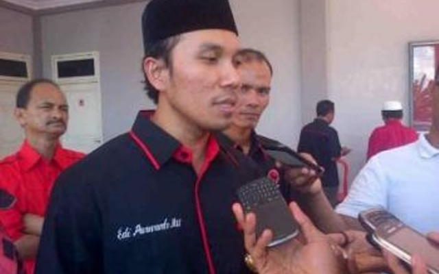 Ketua DPD PDI Perjuangan Provinsi Jambi, Edi Purwanto menegaskan bila partainya bakal menyapu bersih Pilkada serentak tahap II yang dihelat di 3 kabupaten pada 2017 mendatang.