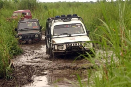 100 Offroader uji nyali ikut GLAMOR event di Kabupaten Merangin. Mereka datang dari berbagai provinsi dan siap jajal kawasan wisata Geopark