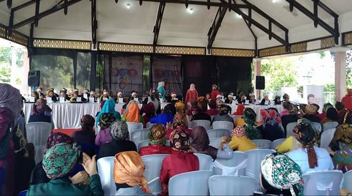 Gubernur Zola diwakili Asisten I mengemukakan, Jambi Expo 2018 merupakan ajang promosi bagi daerah untuk menampilkan produk unggulannya.