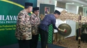 Gubernur Jambi, H Zumi Zola mengapresiasi acara Muswil (Musyawarah Wilayah) ke- V Lembaga Dakwah Islam Indonesia (LDII) di Shang Ratu Hotel