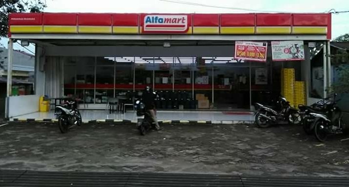 Beli Token senilai Rp 50 ribu di Alfamart, wartawan di Batanghari ini dapat pengisian berisikan daya listrik 20 ribu. 
