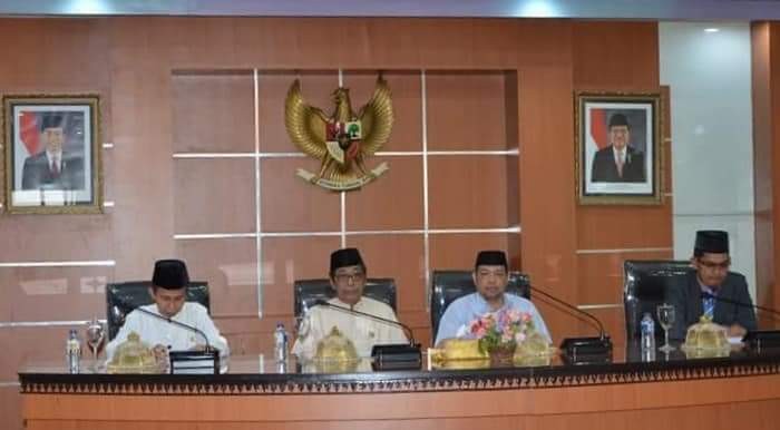 Bupati Batanghari yang kali ini diwakili oleh Sekda membuka acara Seminar AlQuran dalam rangka MTQ Ke 48 Tingkat Provinsi Jambi Tahun 2018.