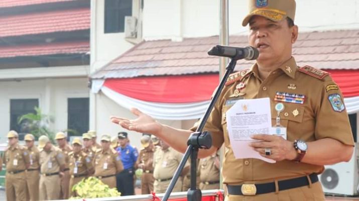 Sibawaihi saat menjadi inspektur upacara kedisiplinan di halaman depan Kantor Bupati Merangin kemarin (6/8) mengungkapkan dirinya menjadi Plh Bupati Merangin