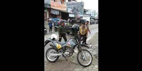 Video perkelahian antara personel TNI dengan polisi di Sumut, viral. Prajurit TNI baku hantam dengan 2 anggota Polri, ini pemicu masalahnya
