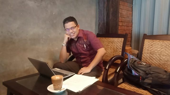 Kekeringan saat ini menyadarkan kita akan pentingnya menjaga sumber air. Bahren Nurdin, pengamat di jambi menuliskan opini terkait Karhutla, Kekeringan dan Asap, Minggu (18/08/2019)