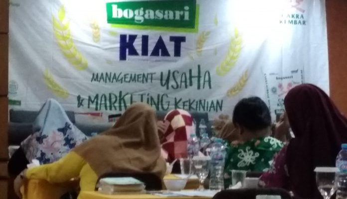 PT Indofood Sukses Makmur TBK, mengelar seminar Era Digital, Kamis (1/8/2019) di Grand Hotel, Kota Jambi, Provinsi Jambi. Foto : DinamikaJambi.com