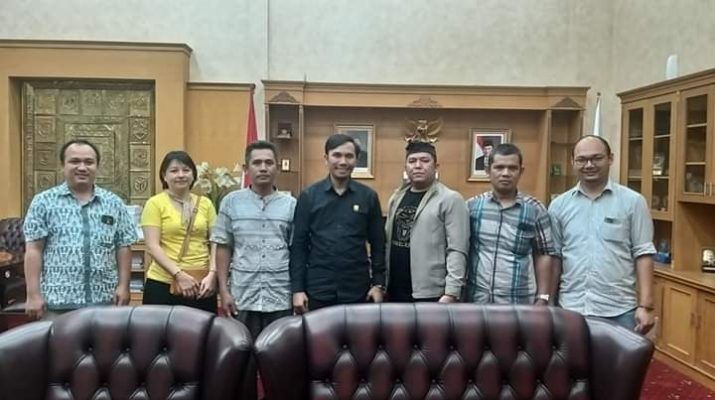 Mengenal produk UKM yang sehat, dan tidak mengandung bahan kimia, Paguyuban Mie di Kota Jambi akan gelar Festival. Direncanakan festival berlokasi di Tugu Keris Kota Baru Jambi pada 13 Oktober 2019 mendatang.