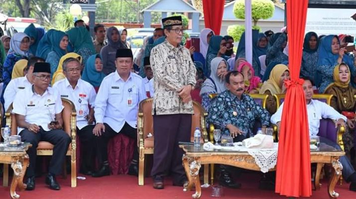 Bertempat di halaman Gedung PKK Provinsi Jambi, Sekda Batang Hari, H.Bakhtiar, SP menghadiri Pembukaan Jambore PKK Tingkat Provinsi, Rabu (04/09/2019)