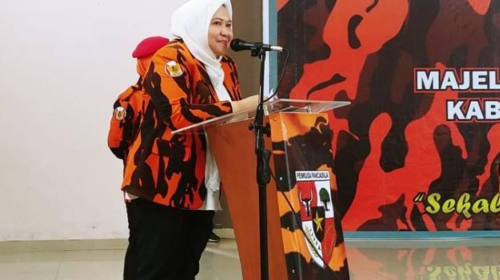 Bupati Muarojambi, Hj. Masnah Busro, menghadiri Pelantikan Pengurus Majelis Pimpinan Cabang (MPC) Pemuda Pancasila Kabupaten Muaro Jambi pada Rabu (28/8/2019).