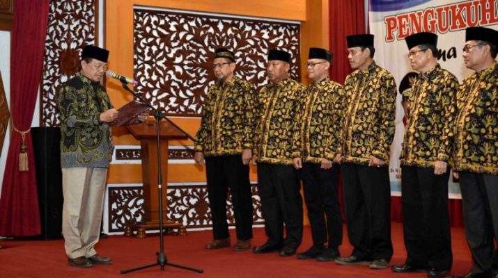 Fachrori Lantik Dewan Pendidikan Provinsi Jambi, Senin (20/01/2020) malam