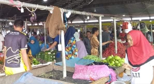 Harga Bawang Putih Merangkak Naik di pasar Jambi, Rabu (05/02/20). Dampak Virus Corna.