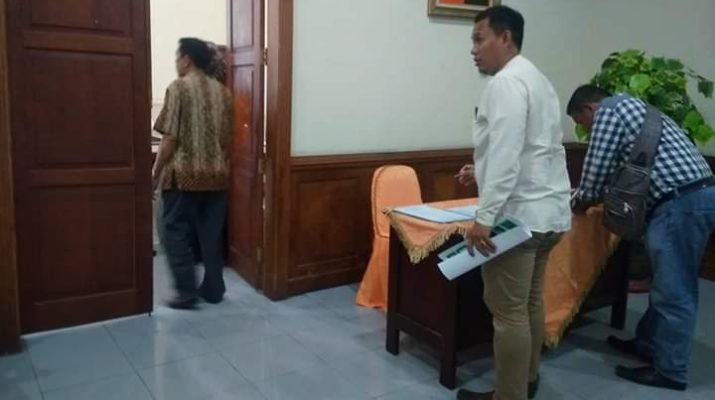 Puluhan Pedagang Datangi Gedung DPRD, Ini masalahnya