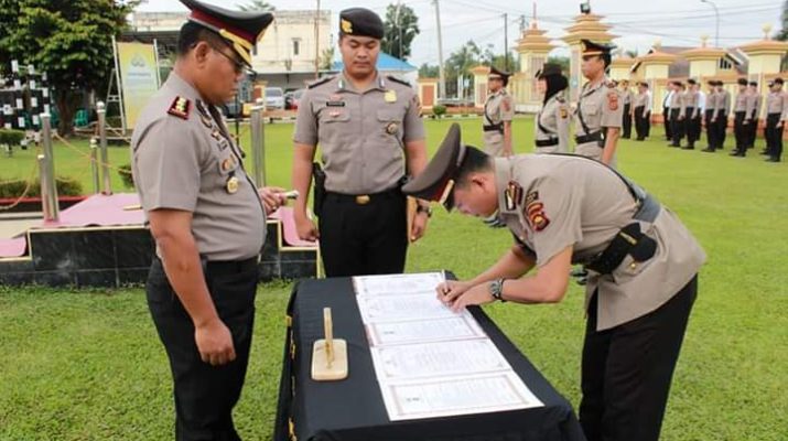 Kapolres Batanghari Pimpin Sertijab Kasat dan Kapolsek