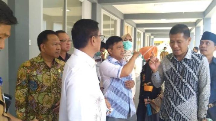 Ketua Komisi IV DPRD Provinsi Jambi beserta anggota turun lagi ke RSUD Raden Mattaher, Senin (02/03/2020). Ada alat yang tidak berfungsi.
