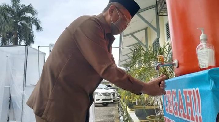 Bupati Sarolangun Minta Perusahaan Ikut Lawan Corona