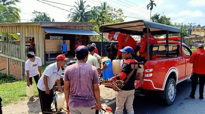 Kelurahan Gunung Kembang Semprot Disinfektan