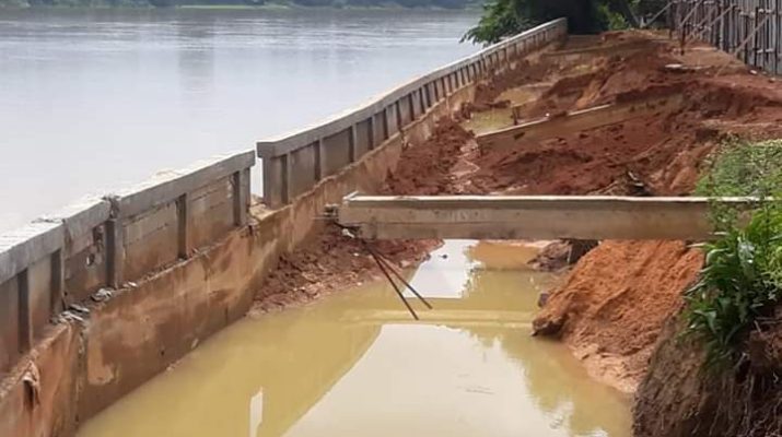 Bupati Perintah Inspektorat Usut Bangunan Turap Desa Kembang 