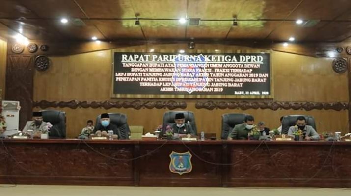 Paripurna Ketiga Dewan Dengarkan Tanggapan Bupati
