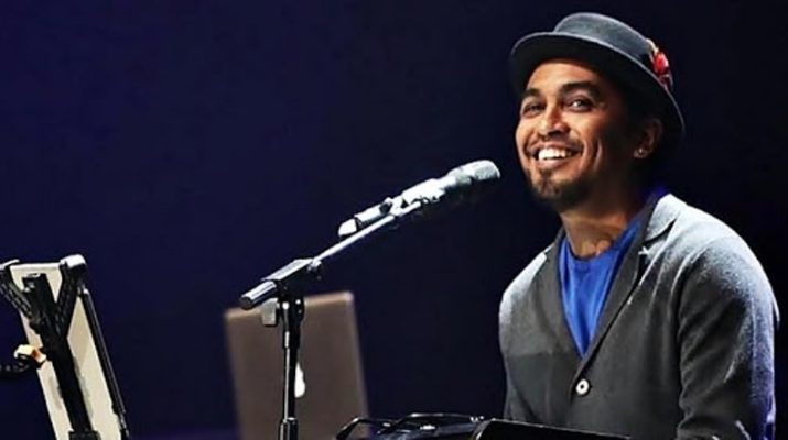 Kabar duka datang dari dunia musik Tanah Air. Salah satu penyanyi kebanggaan Indonesia, Glenn Fredly meninggal dunia, Rabu (8/4/2020) malam.