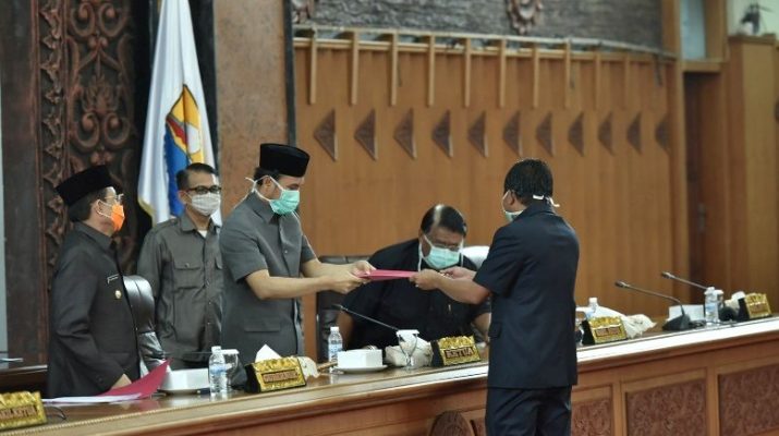Setelah melalui pembahasan untuk realokasi anggaran APBD Provinsi, penanganan Covid-19, Pemprov Jambi dan DPRD Provinsi sepakati Rp 200 M.