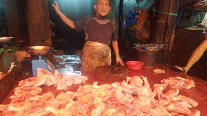 Harga Ayam di Tanjabbar Merangkak Naik