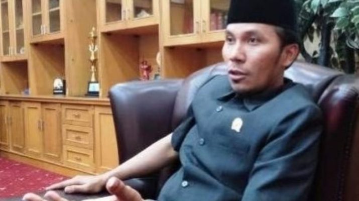 Pemprov dan DPRD sepakati penambahan anggaran penanganan Covid-19. Gelontorkan Rp 200 M, Ketua DPRD Provinsi jelaskan aliran dana itu.
