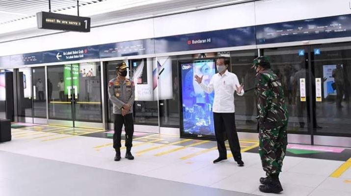 New Normal bakal diterapkan di 4 provinsi, Panglima TNI dampingi Presiden Joko Widodo cek persiapan protokol kesehatan, Selasa (26/05/20)