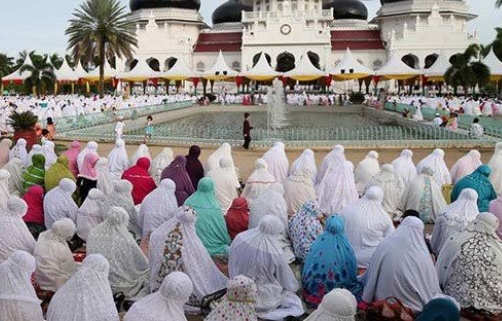 Jika Covid-19 Tak Membaik, Sholat Idul Terancam Ditiadakan