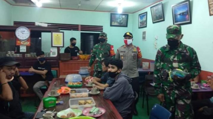 Patroli ke Tempat Wisata Malam, Kapolres Dan Dandim Ini Himbauannya