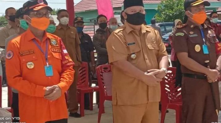 Gubernur Jambi Serahkan Bantuan JPS Covid-19 di Tanjabbar