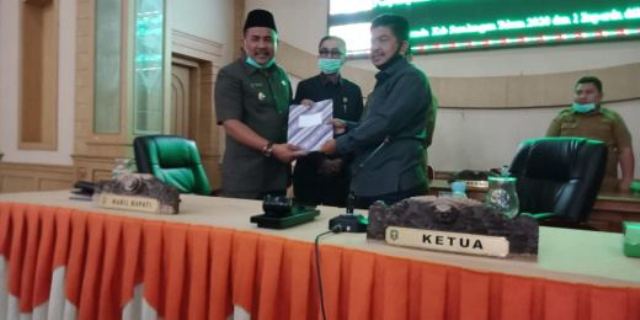 DPRD Kabupaten Sarolangun, Senin 22 Juni 2020 gelar rapat paripurna pandangan fraksi terhadap 4 Ranperda Kabupaten Sarolangun