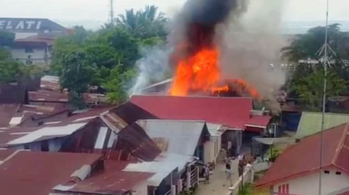 Akibat Puntung Rokok, 1 Rumah Warga Dilahap Sijago Merah