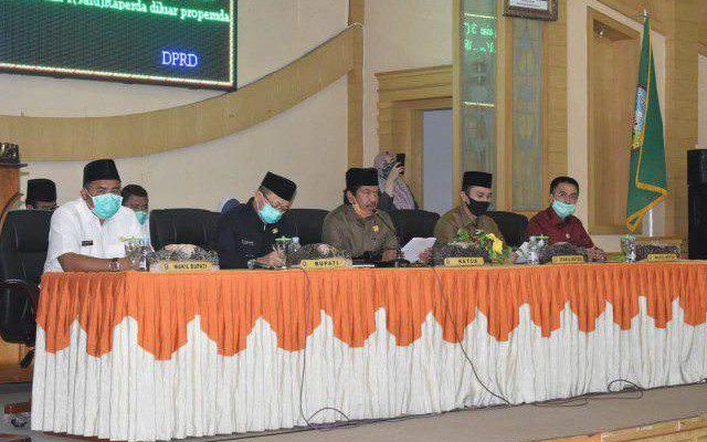 DPRD Kabupaten Sarolangun menggelar rapat paripurna tahap I tingkat I, 4 Ranperda yang disampaikan Pemkab Sarolangun, Rabu (10/6/2020).