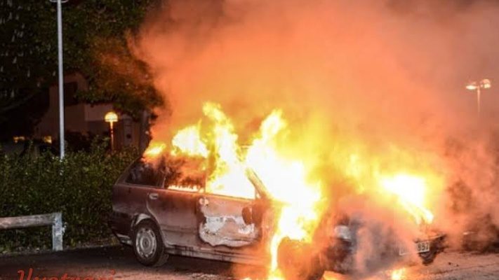 Kecewa Kena PHK, Pria Ini Nekat Bakar Mobil dan Warung