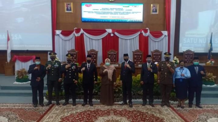 Presiden RI menyampaikan pidato kemerdekaan, Jumat 14 Agustus 2020. Bupati dan Wabup, hadiri rapat paripurna pidato kenegaraan HUT Ke 75 RI.