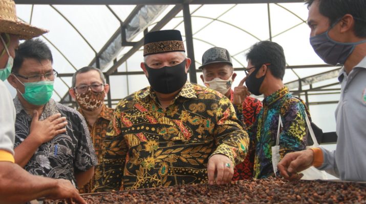 Bupati Resmikan Gedung Produksi Kopi Liberika