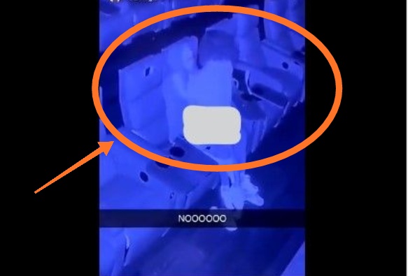 Terekam CCTV, 2 Sejoli Ini Ketahuan Lagi Asyik Indehoi di Bioskop