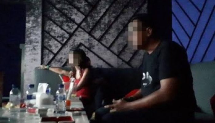 Gadis Dibawah Umur Jadi LC Karaoke, Dipaksa Berpakaian Minim