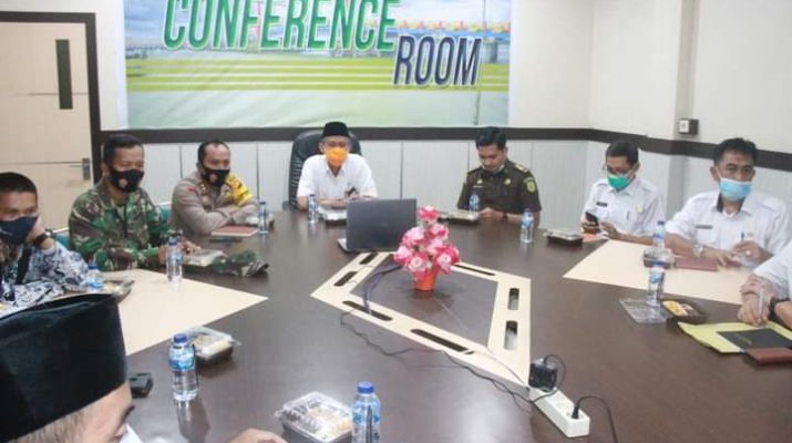 Sekda Tanjabbar Ikuti Rakor Pilkada Via Vidcon