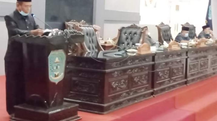 Jawaban Pemerintah Disampaikan Wabup Merangin di Paripurna