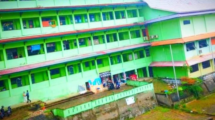 Semberawut, Lingkungan Kampus Unbari Tampak Tak Terurus