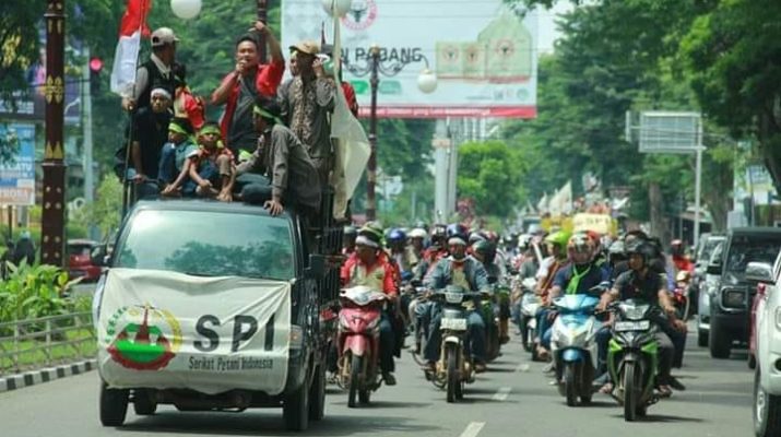 Sambut Hari Tani yang jatuh pada 24 September, ribuan petani gelar aksi demo di Tebo, sementara petani di Merangin gelar Ngopi.