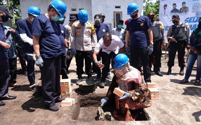 Dapat Bantuan 945 Unit Rumah Layak Huni, Bupati : 2021 Lebih Banyak Lagi