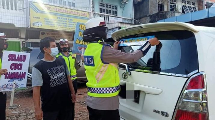 Operasi Zebra Siginjai 2020 saat ini, aparat kepolisian Polda Jambi dan jajaran lebih mengedepankan Protokol Kesehatan. Tak ayal, hari ini Kamis (29/10/2020) petugas sisir loket travel di Jambi.
