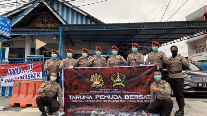 Momen peringati hari Sumpah Pemuda dan Maulid Nabi Muhammad SAW, Kamis (29/10) Taruna Korps Akpol yang merupakan pengiriman Polda Jambi, menggelar bakti sosial peduli sesama.