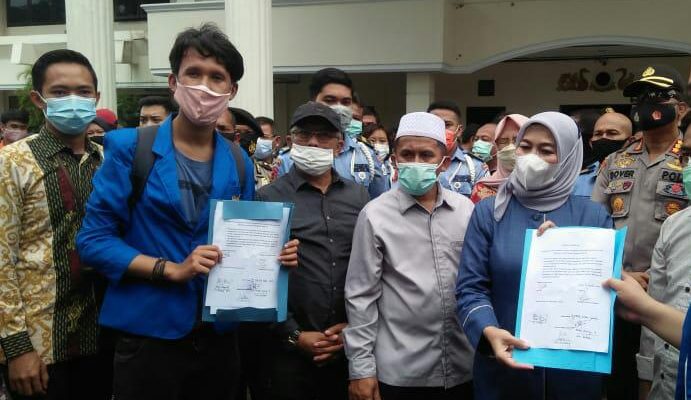 DPRD Kota Jambi Sepakat, dan Dukung Mahasiswa Tolak Omnibus Law