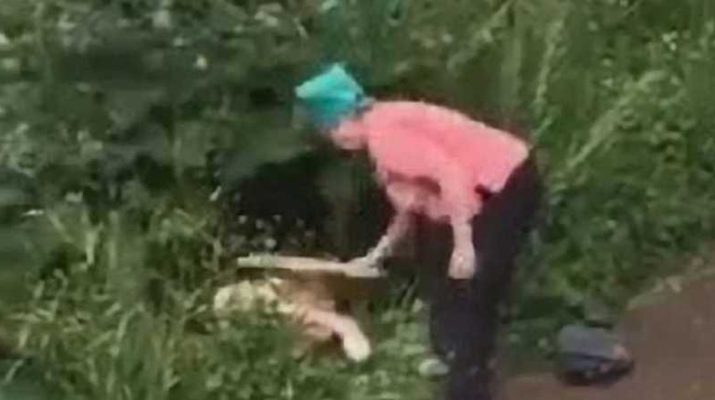 Sejoli Dipukul Seorang Nenek, Saat Enak-Enak di Semak