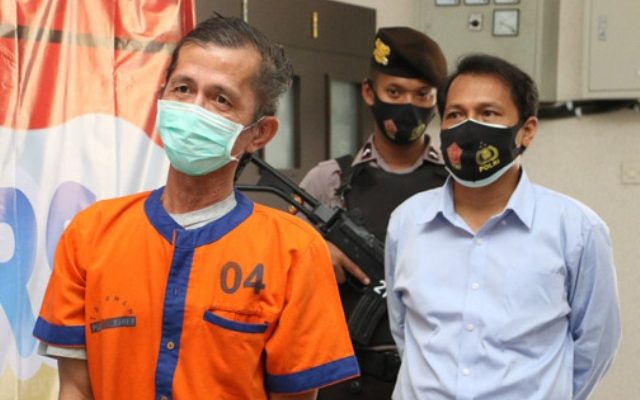 Terbakar Api Cemburu, Pria Ini Tebas Kepala Tetangganya