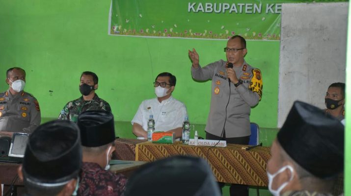 Menjadi agenda pertama sejak menjabat menjadi Kapolda Jambi, Irjen Pol A Rachmad Wibowo turun langsung ke Kerinci. Hal ini di lakukan, guna selesaikan konflik warga di Kerinci beberapa waktu lalu.